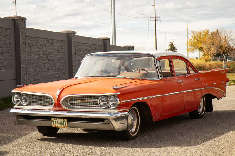 Front of the 1959 Pontiac Laurentian