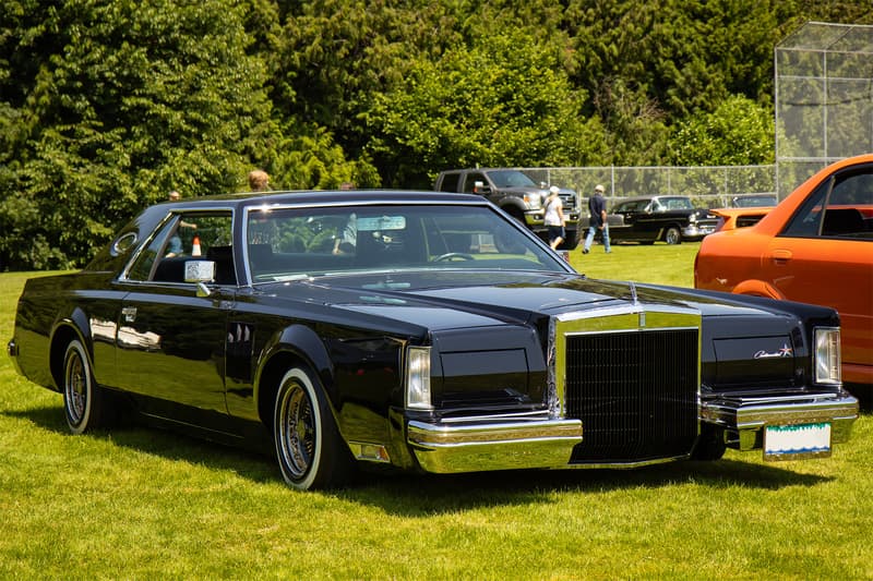 Front of the 1978 Lincoln Continental Mark V Diamond Jubilee Edition