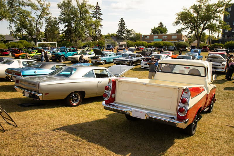 The park was filled with Mopar's from every walk of life