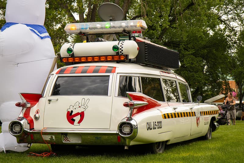 The tail of Ecto-1A in all of her glory